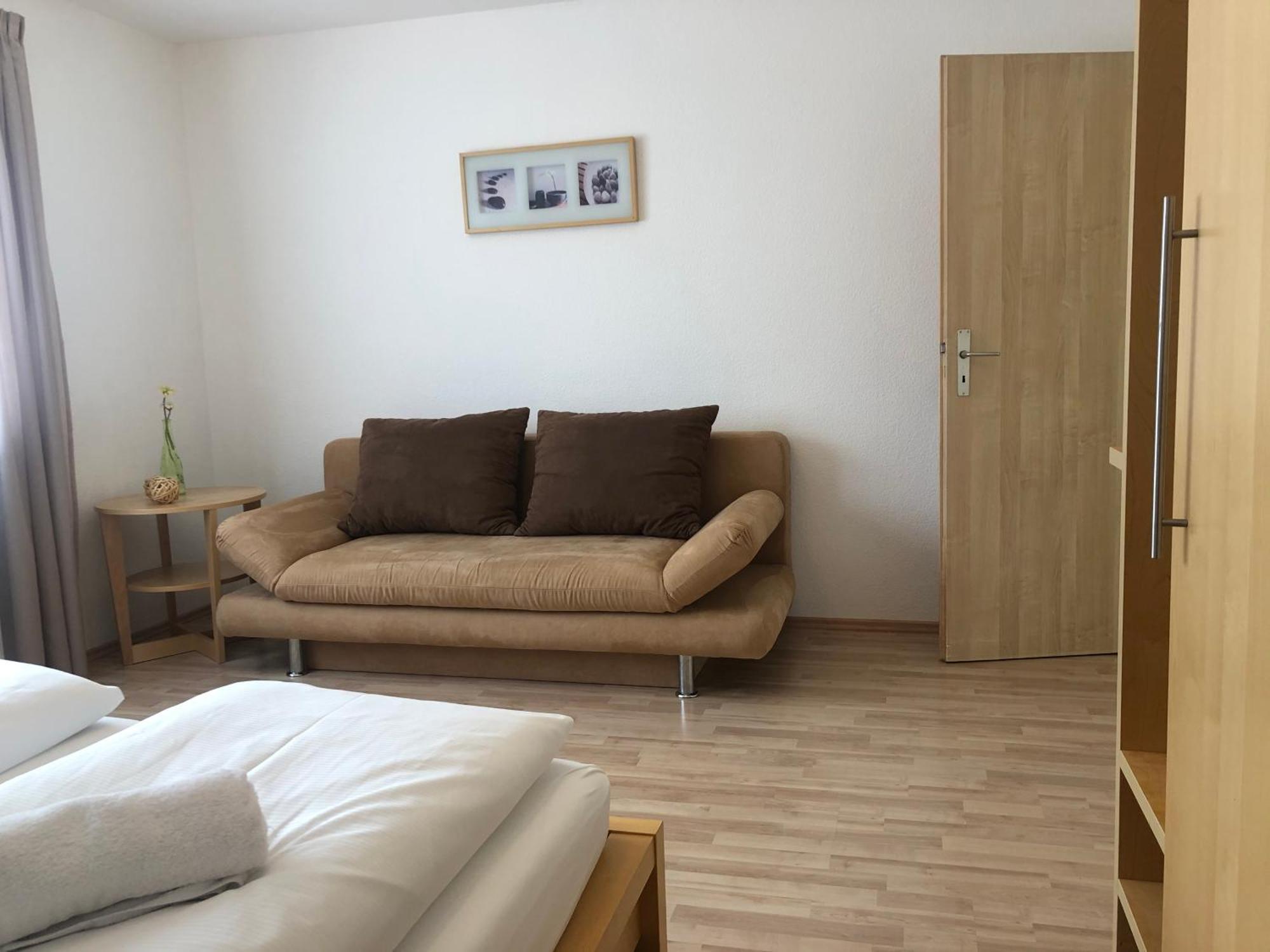 Schoenenberger Hof Orsingen-Nenzingen 部屋 写真